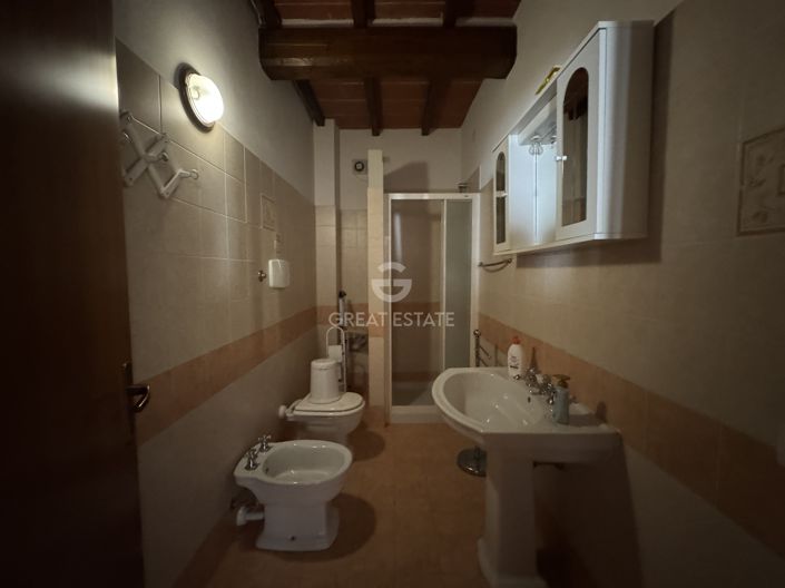 Image No.20-6 Bed Country House for sale