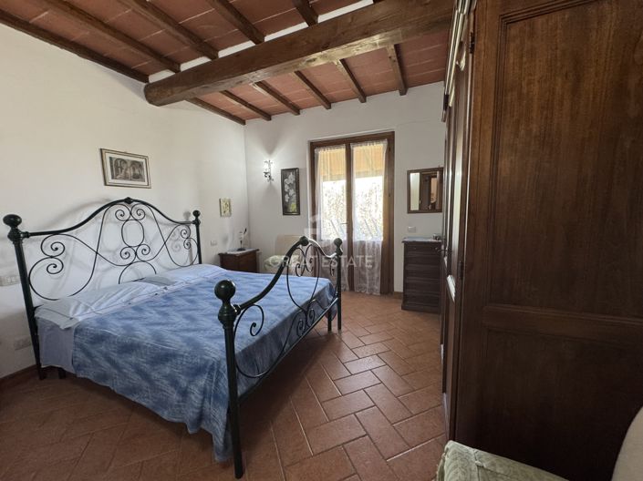 Image No.24-6 Bed Country House for sale