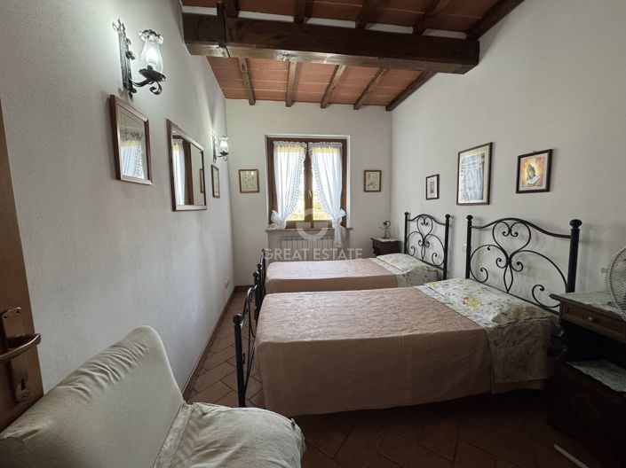 Image No.26-6 Bed Country House for sale