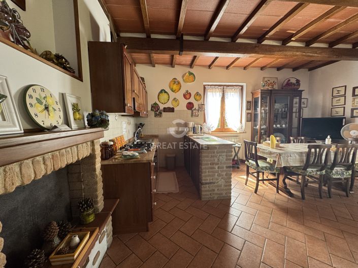 Image No.5-6 Bed Country House for sale