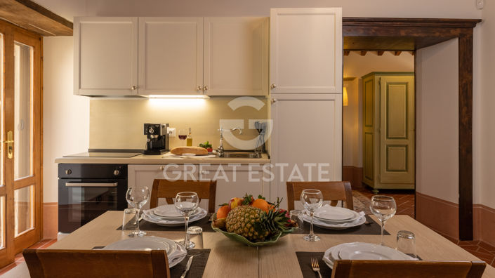 Image No.11-19 Bed Country House for sale