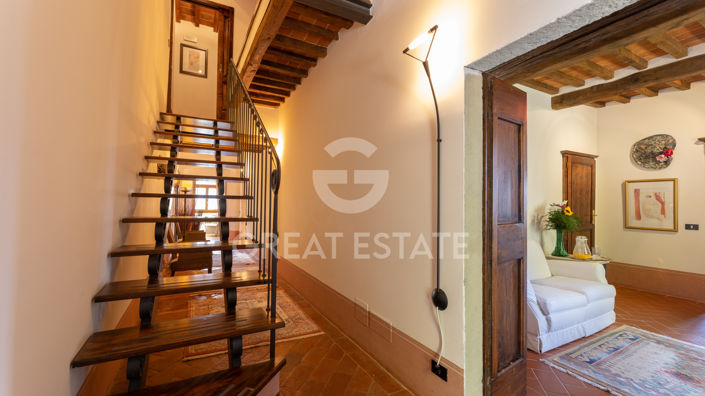 Image No.19-19 Bed Country House for sale