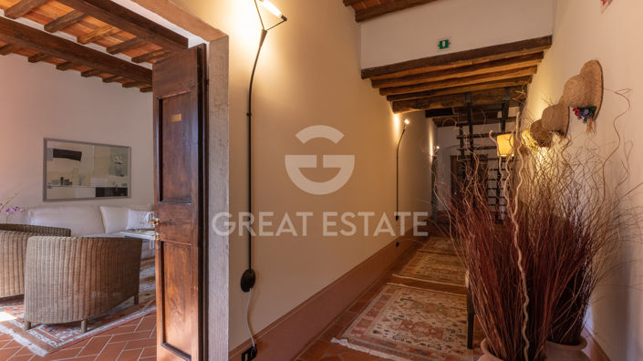 Image No.20-19 Bed Country House for sale