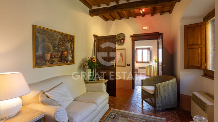 Image No.21-19 Bed Country House for sale