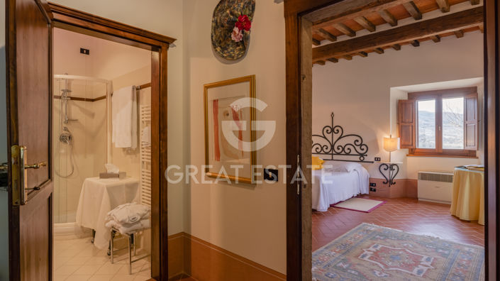 Image No.22-19 Bed Country House for sale