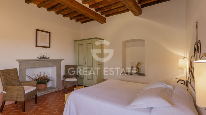 Image No.25-19 Bed Country House for sale