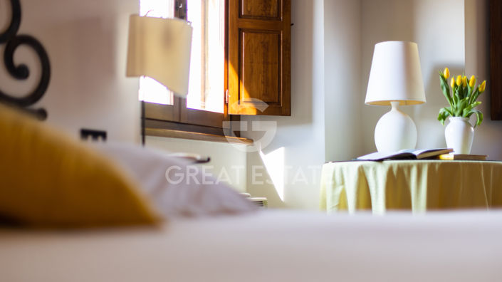 Image No.26-19 Bed Country House for sale