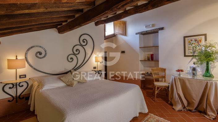 Image No.36-19 Bed Country House for sale