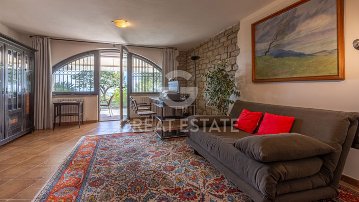 Image No.42-6 Bed Villa for sale