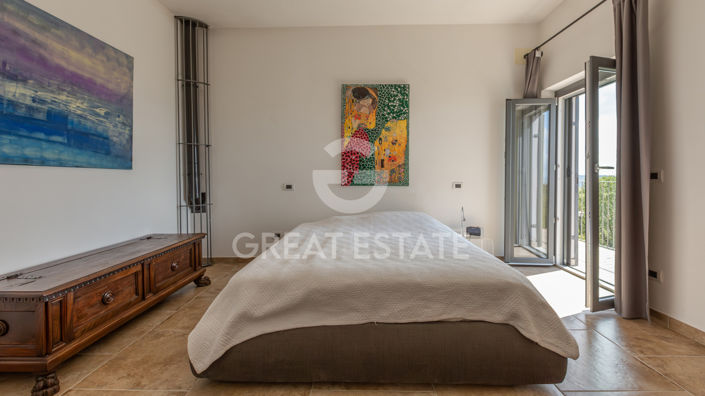 Image No.48-6 Bed Villa for sale