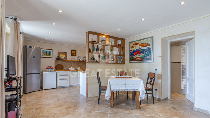 Image No.57-6 Bed Villa for sale