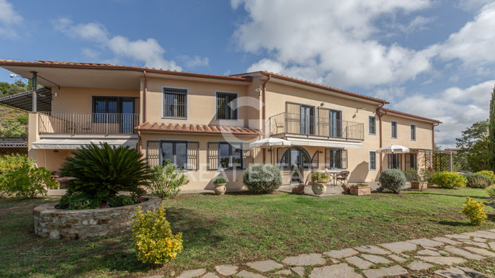 Image No.9-6 Bed Villa for sale