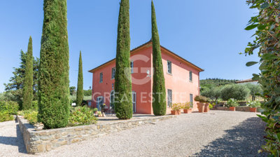Maison de campagne de 4 chambres à vendre à Cortona