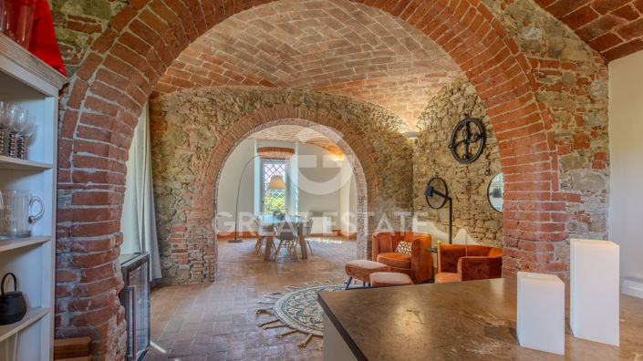 Image No.3-4 Bed Country House for sale