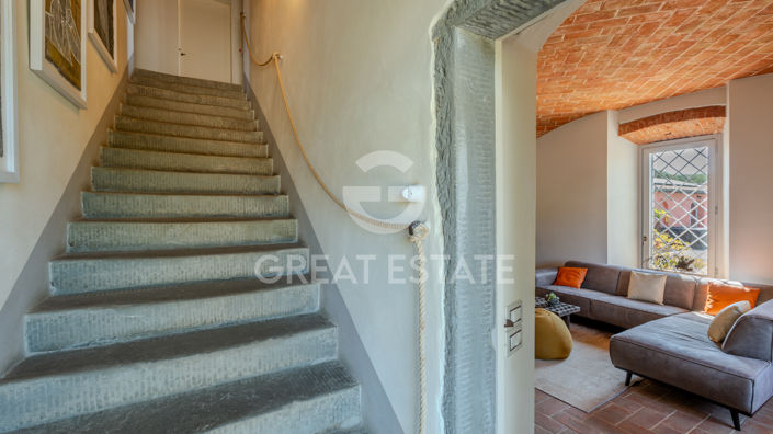 Image No.24-4 Bed Country House for sale