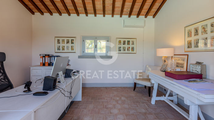 Image No.40-4 Bed Country House for sale