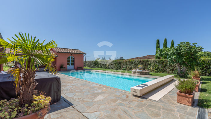 Image No.52-4 Bed Country House for sale