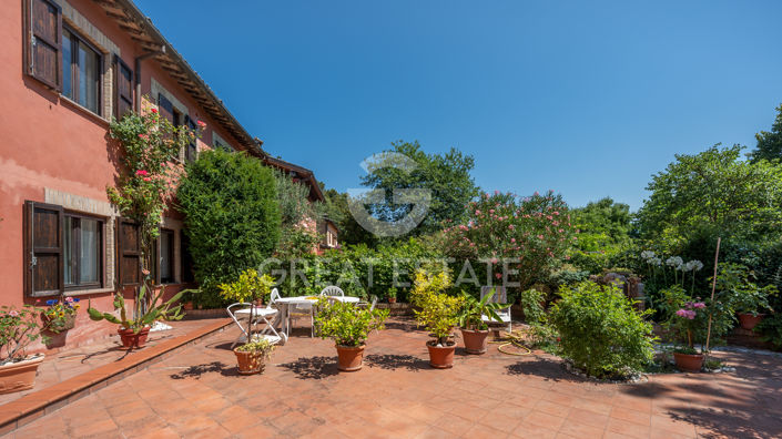 Image No.11-3 Bed Country House for sale