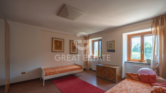 Image No.18-3 Bed Country House for sale