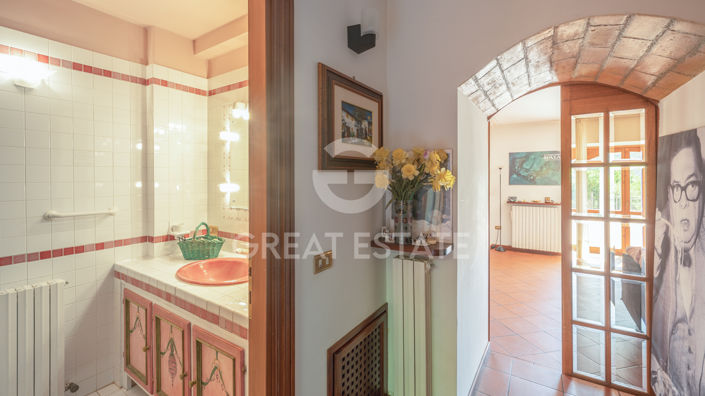 Image No.21-3 Bed Country House for sale