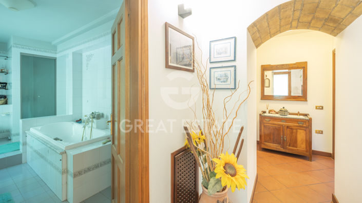 Image No.34-3 Bed Country House for sale