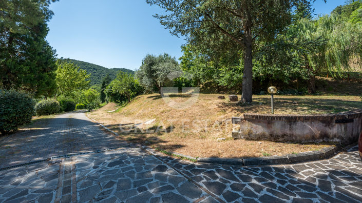 Image No.8-3 Bed Country House for sale