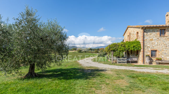 Image No.24-5 Bed Country House for sale