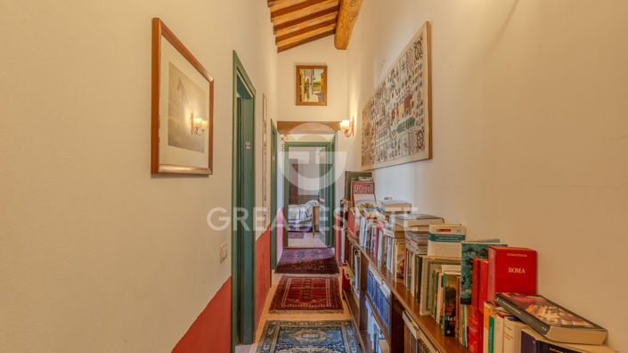 Image No.34-5 Bed Country House for sale