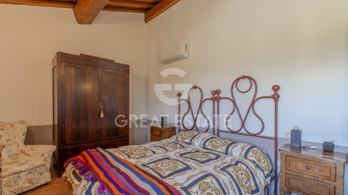 Image No.38-5 Bed Country House for sale