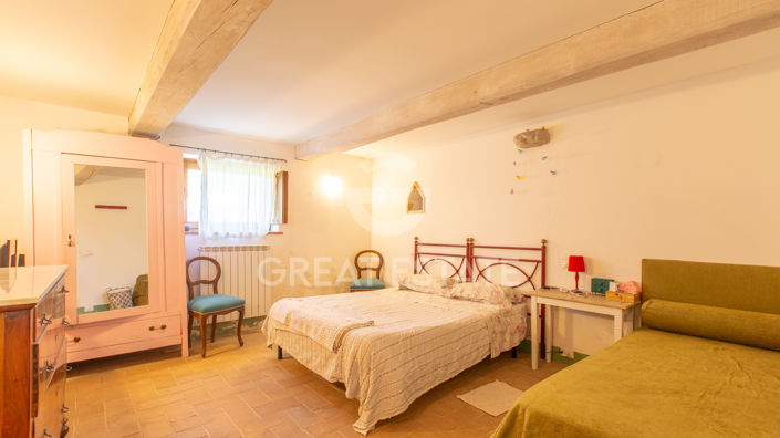 Image No.46-5 Bed Country House for sale