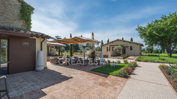 Image No.22-21 Bed Farmhouse for sale