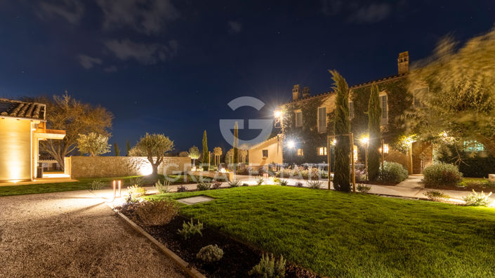 Image No.5-21 Bed Farmhouse for sale