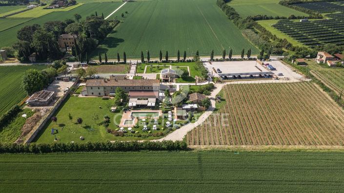 Image No.44-21 Bed Farmhouse for sale