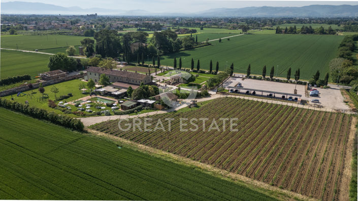 Image No.45-21 Bed Farmhouse for sale