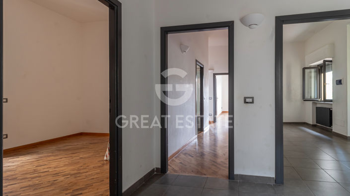 Image No.11-3 Bed Property for sale