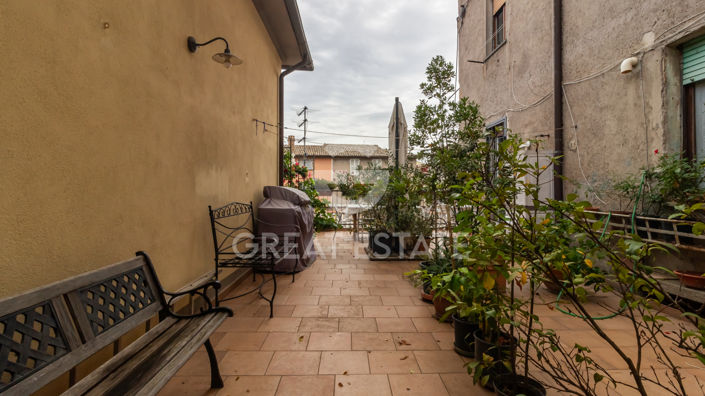 Image No.8-3 Bed Property for sale