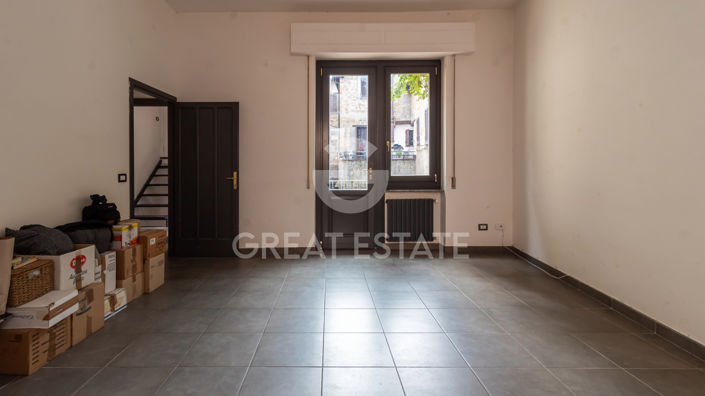 Image No.10-3 Bed Property for sale