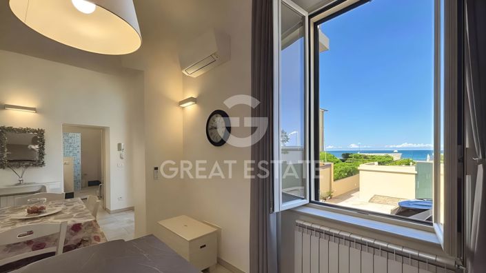 Image No.16-14 Bed Villa for sale