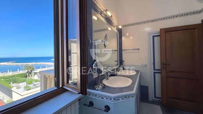 Image No.23-14 Bed Villa for sale