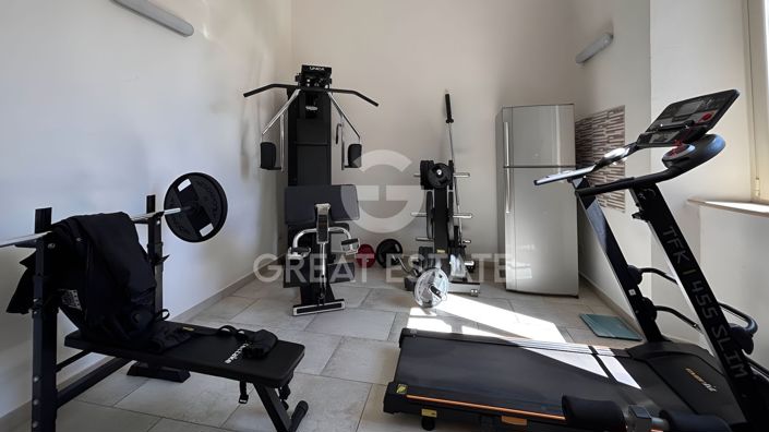 Image No.34-14 Bed Villa for sale