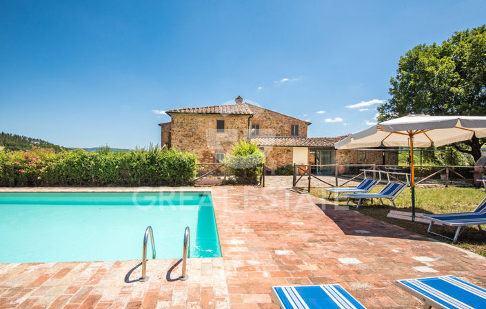 Image No.1-Maison de campagne à vendre à Radicondoli