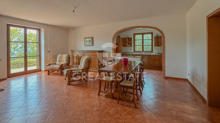 Image No.2-3 Bed Villa for sale