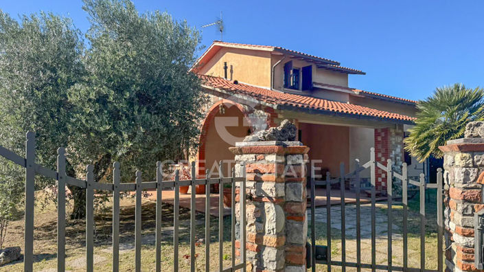 Image No.9-3 Bed Villa for sale