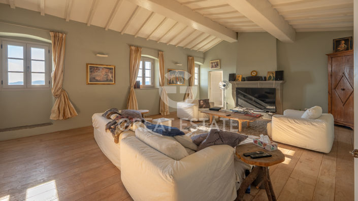 Image No.34-4 Bed Country House for sale