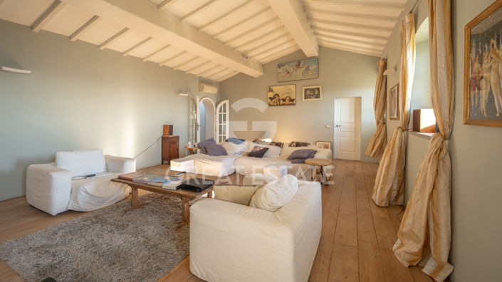 Image No.36-4 Bed Country House for sale