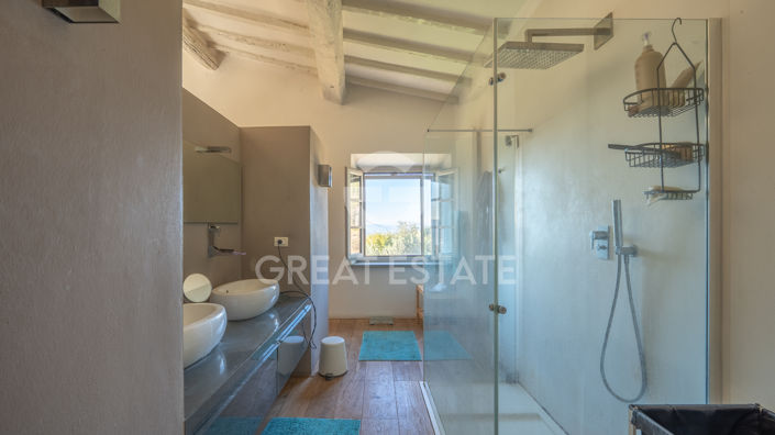 Image No.43-4 Bed Country House for sale