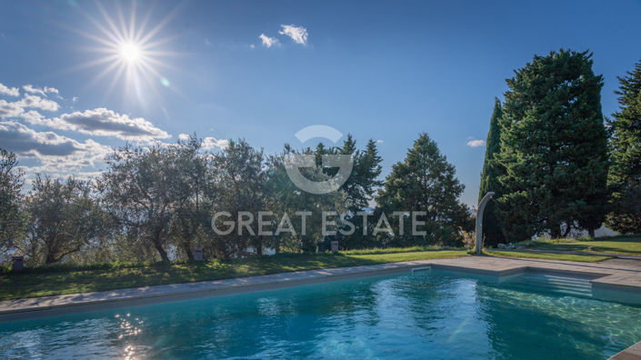 Image No.51-4 Bed Country House for sale