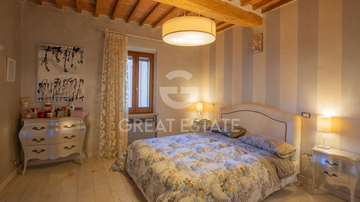 Image No.15-3 Bed Property for sale