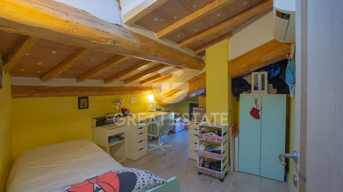 Image No.17-3 Bed Property for sale