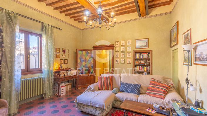 Image No.16-3 Bed Property for sale